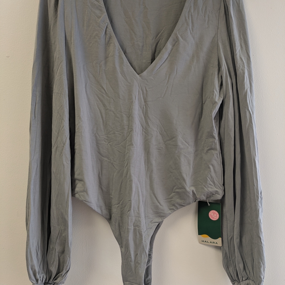 HALARA V-Neck Gray Bodysuit